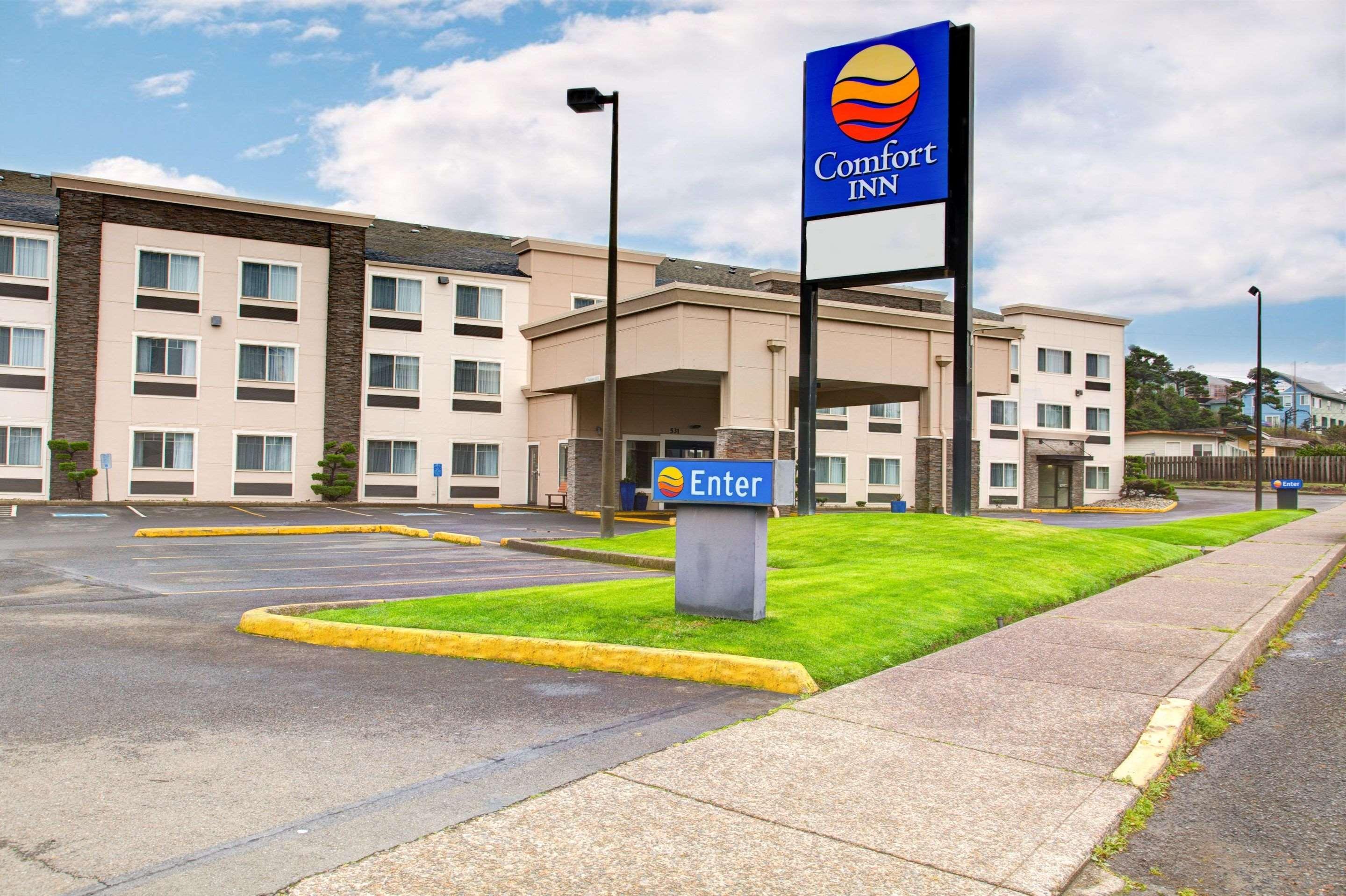Comfort Inn Newport Exterior photo