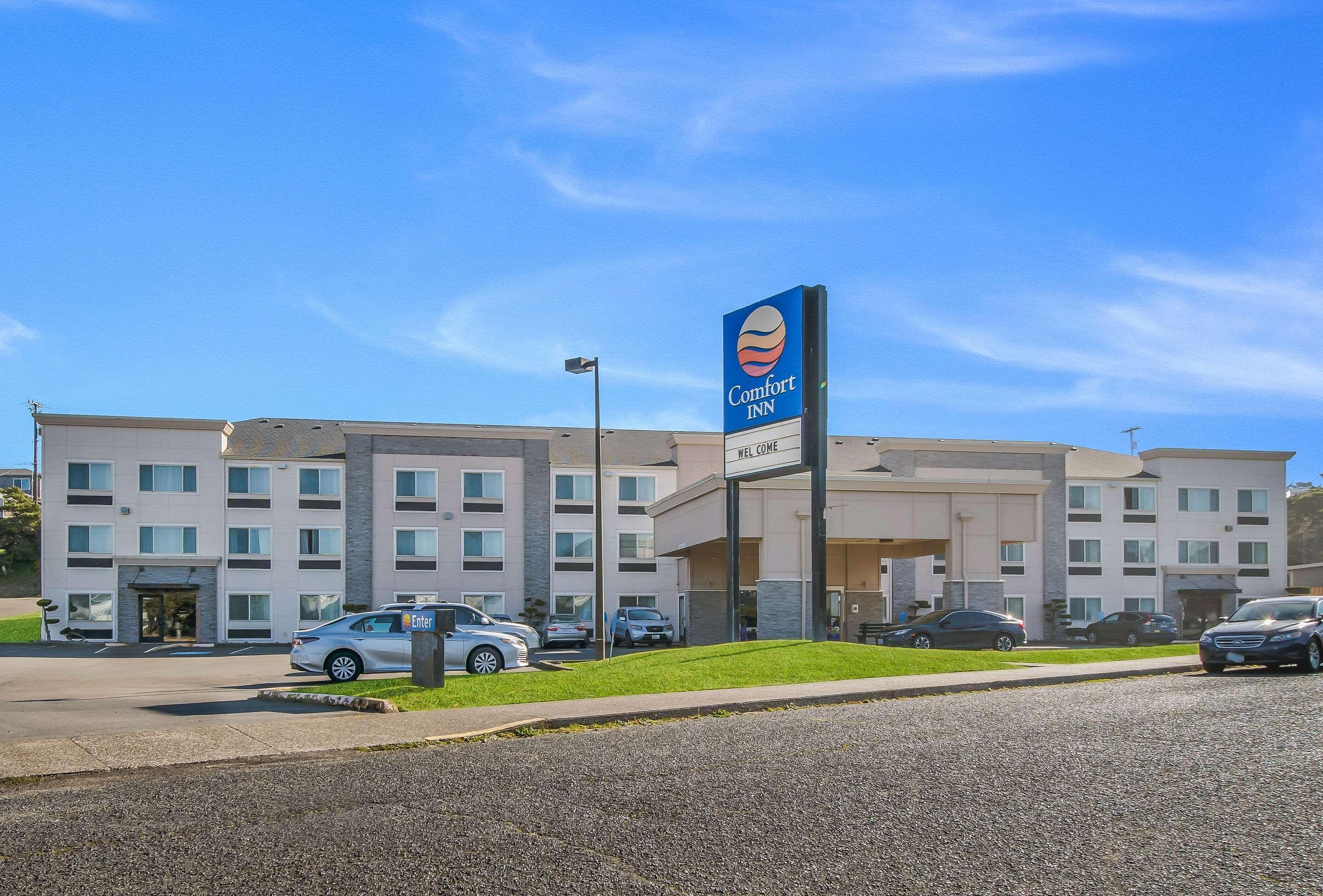 Comfort Inn Newport Exterior photo