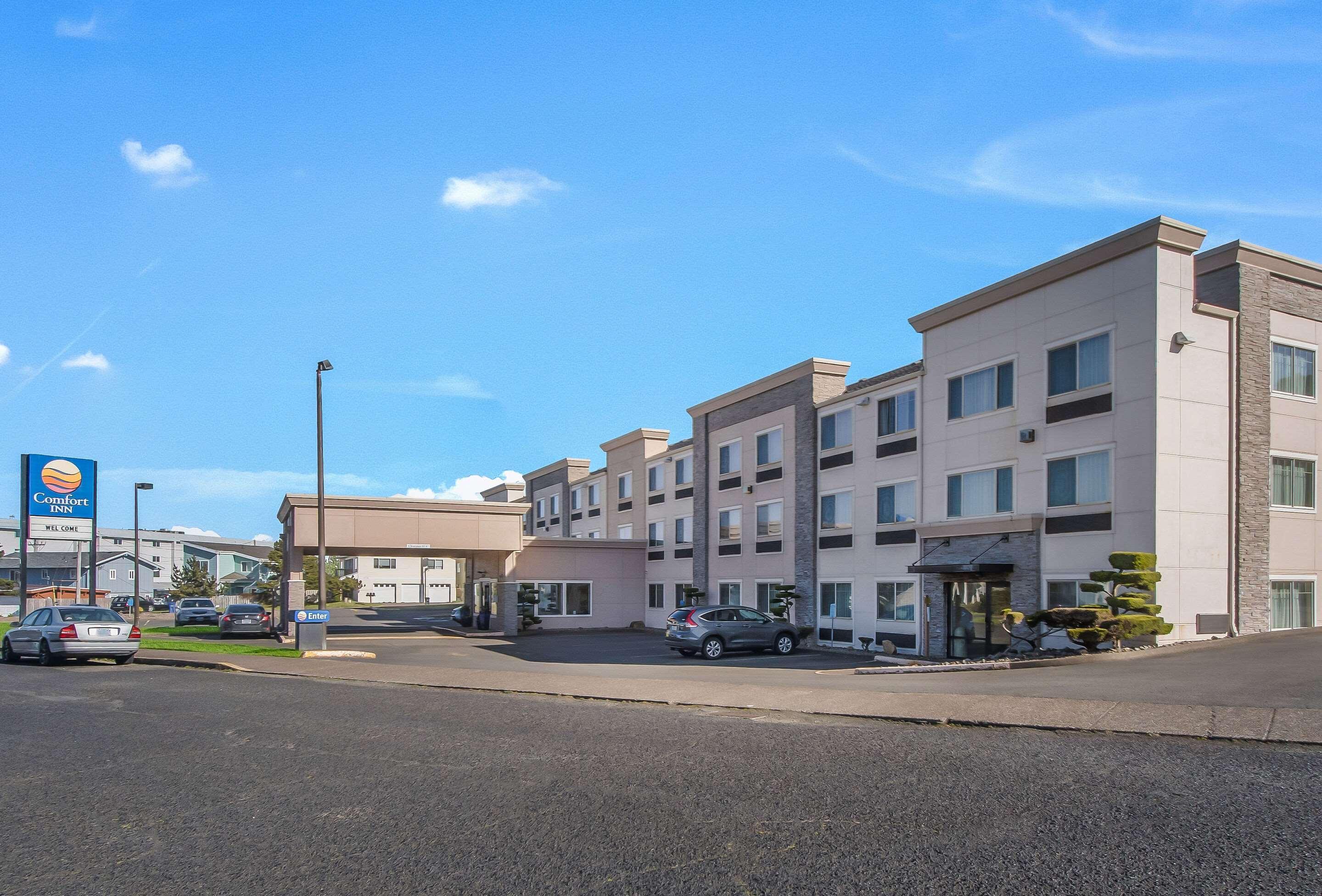Comfort Inn Newport Exterior photo